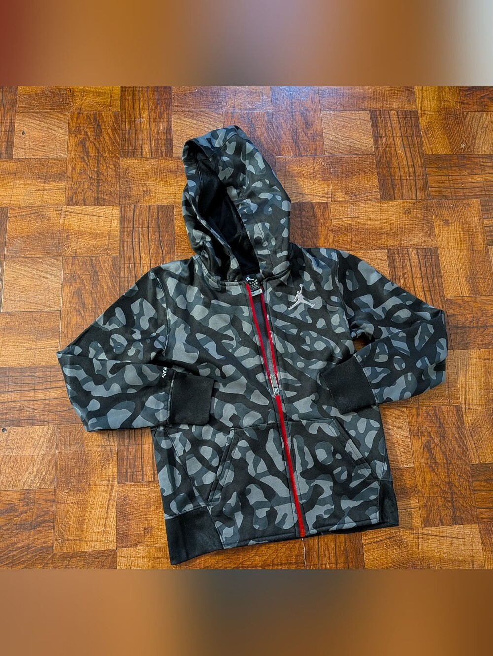 Nike Air Jordan Therma Fit Full Zip Hooded Jacket Boys Small 8-10 Yrs